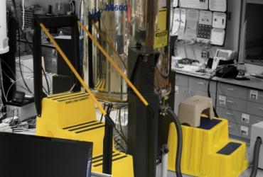 3. 500MHz SB Bruker Avance NMR Spectrometer for Solution