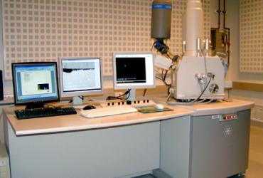 FEI XL40 Sirion FEG Digital Scanning Microscope w/EDS